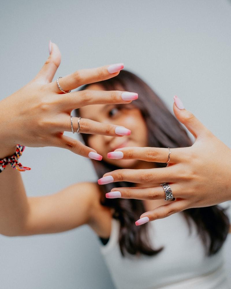 Ombré pink with rings
